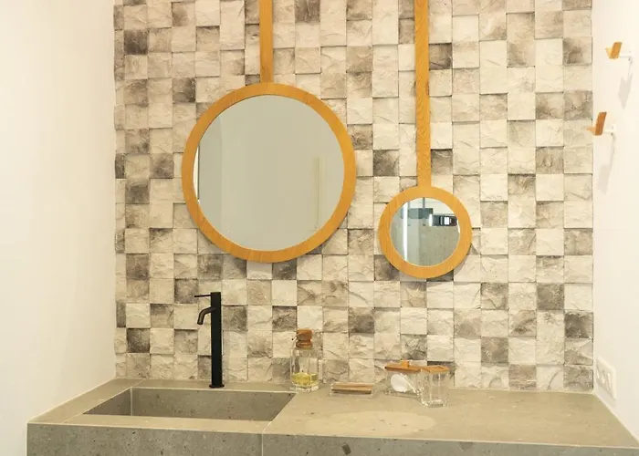 公寓 Aurora Pera Gyalos