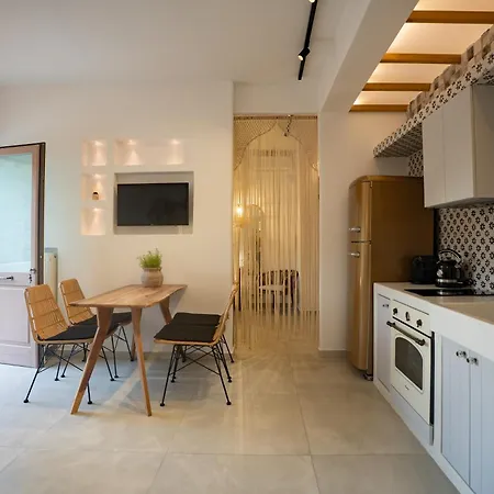 Aurora * Πέρα Γυαλός